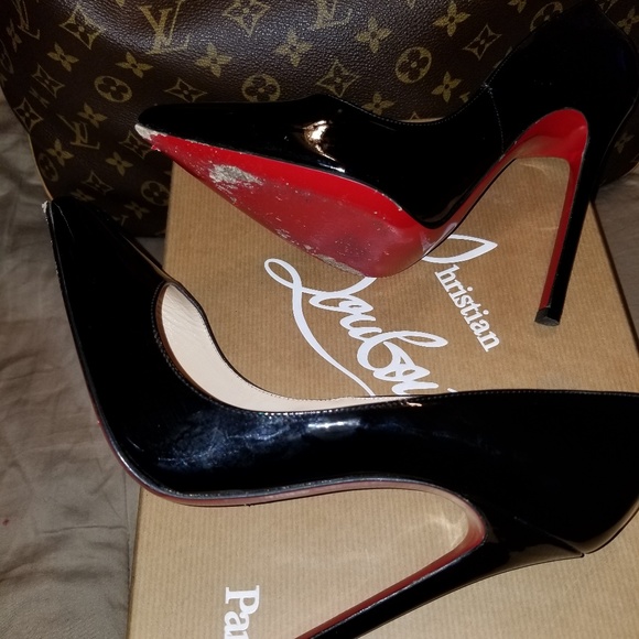 Christian Louboutin - Picture 3 of 4